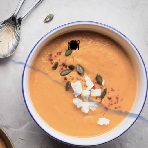 Photo d'un bol de soupe orange pour illustrer cet articles sur les recettes d'automne